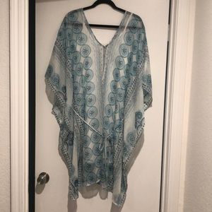 Summer dress, tie waist optional, slip included